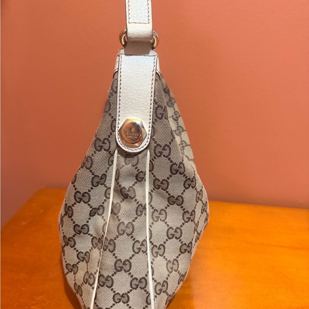 Gucci Beige and Brown Monogram Hobo Bag - Picture 11 of 15